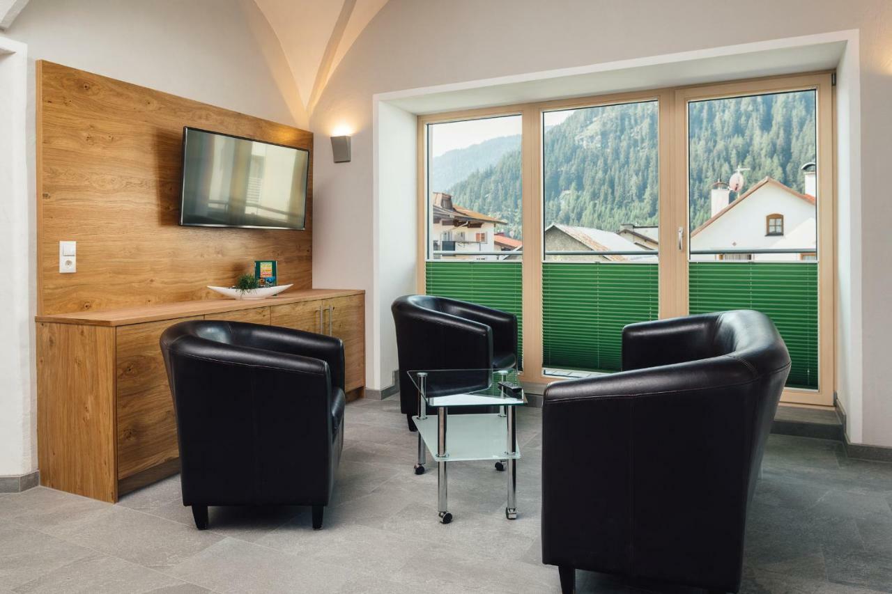 Nowders Und Aparthotel *